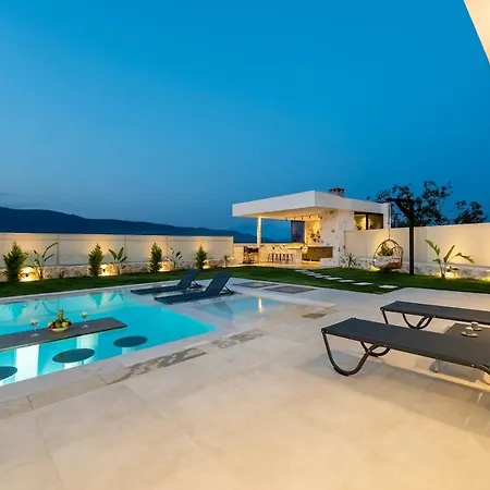 Whiteside Villa *